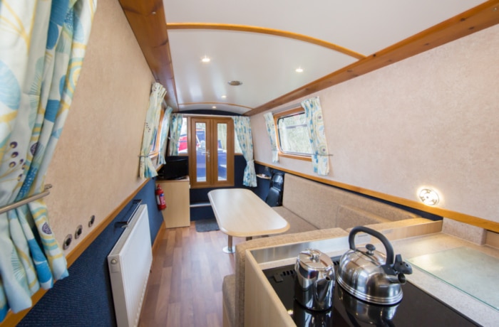 Kitchen Shakespeare 4 Classic Narrowboat