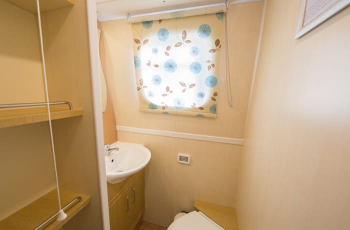 Bathroom Lautrec 4 Classic Narrowboat
