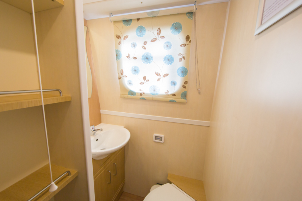 Bathroom Lautrec 4 Classic Narrowboat