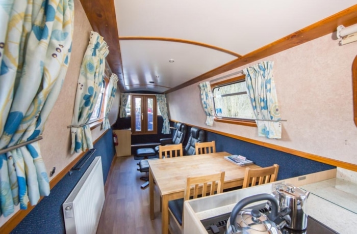 Dining Room Duchess 4 Classic Narrowboat
