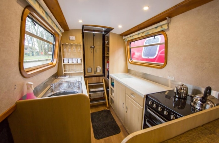 Kitchen Princess 2 Classic Narrowboat