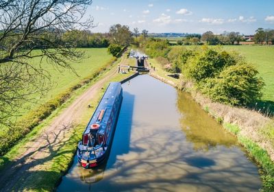 Last minute offers on narrowboat holidays