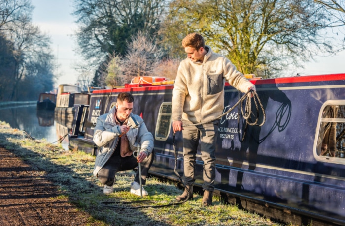 Black Prince teamwork - friends mooring up