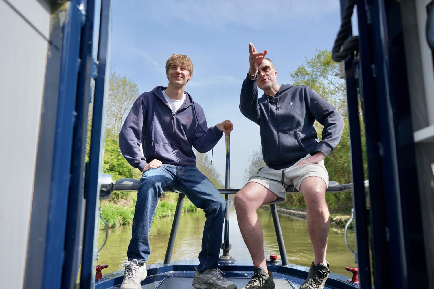 teenager canal boat holiday
